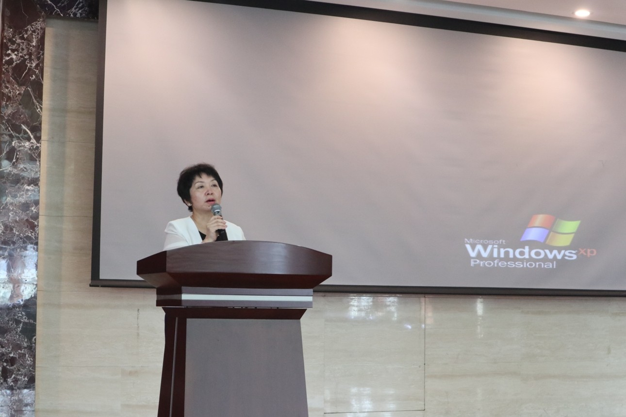 15.高麗文副校長在研討會上講話_愛奇藝.jpg