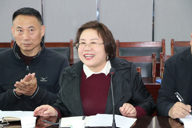 6.四十五中劉輝校長發言.jpg
