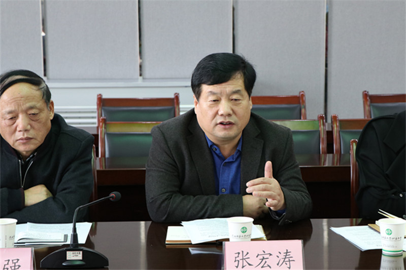 7.驪山初級中學張宏濤校長發言.jpg