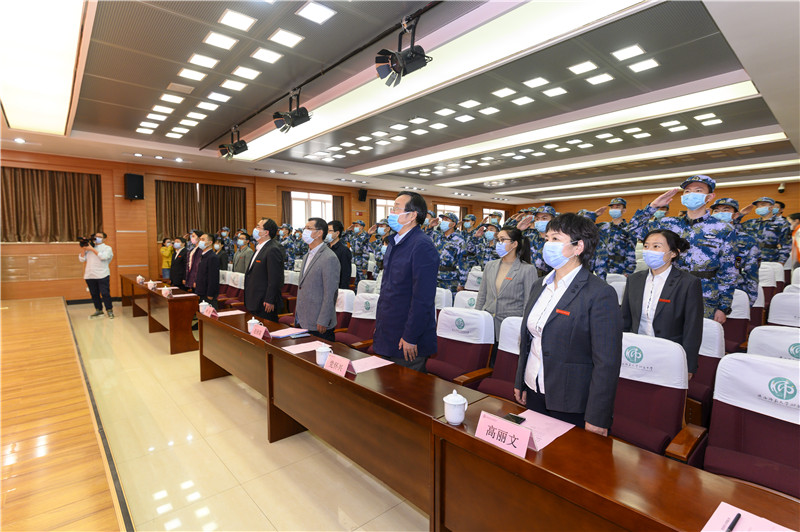 8奏唱國歌2.jpg