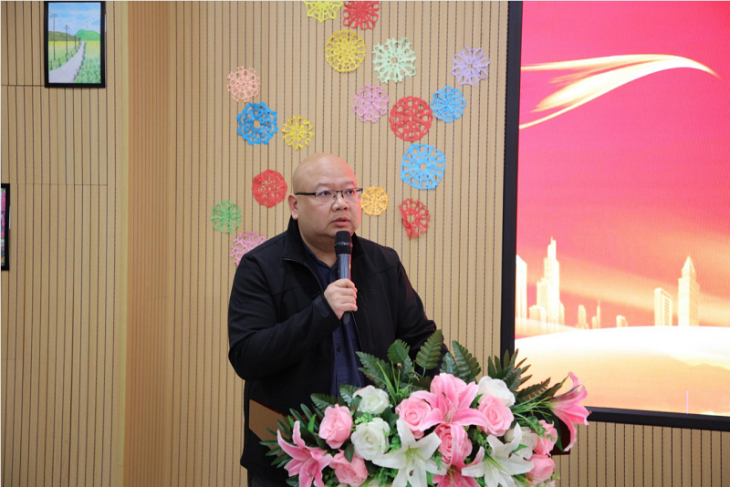 張主任_1.png