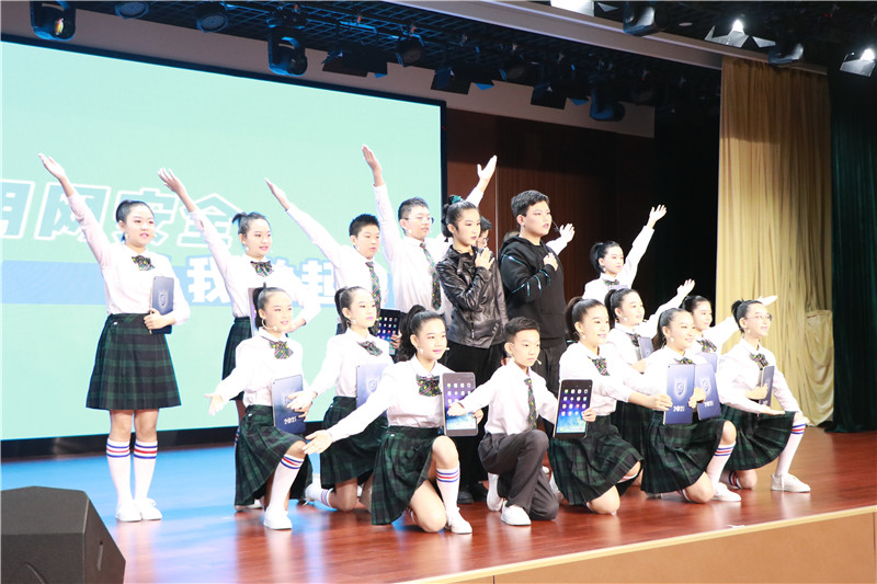 11.舞臺劇表演.JPG