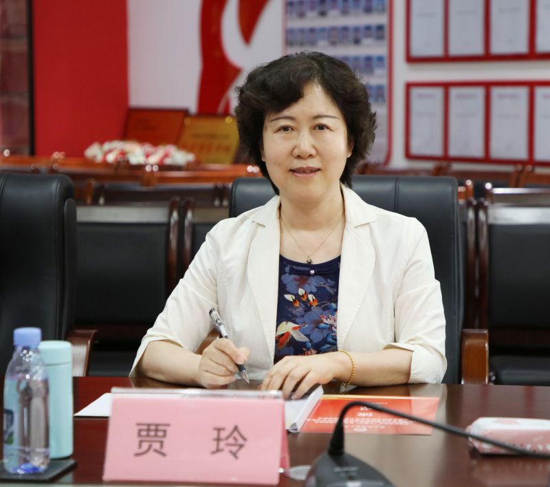 賈玲.jpg