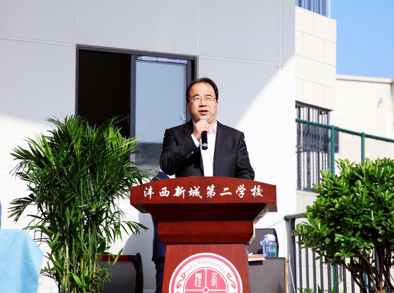 馮校長.jpg