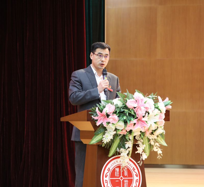 1 馬主任宣讀 (2).jpg