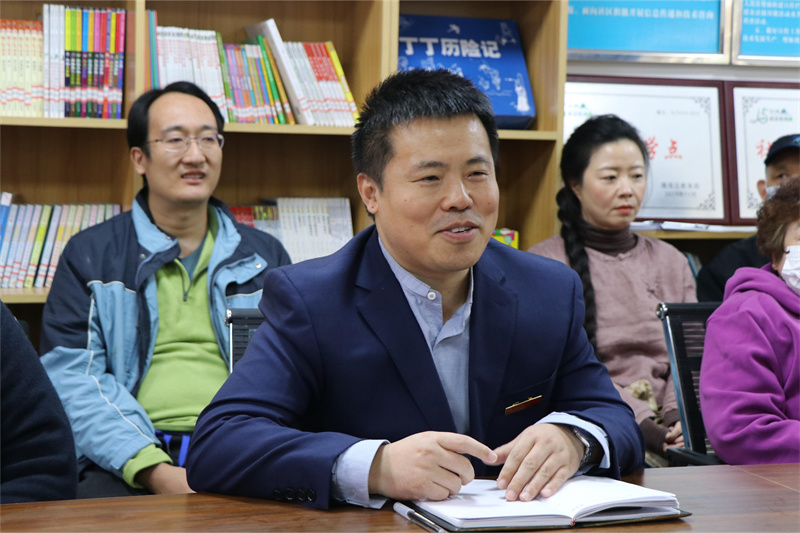 2.陜西師大附中學校辦公室副主任索海峰同志發言.JPG